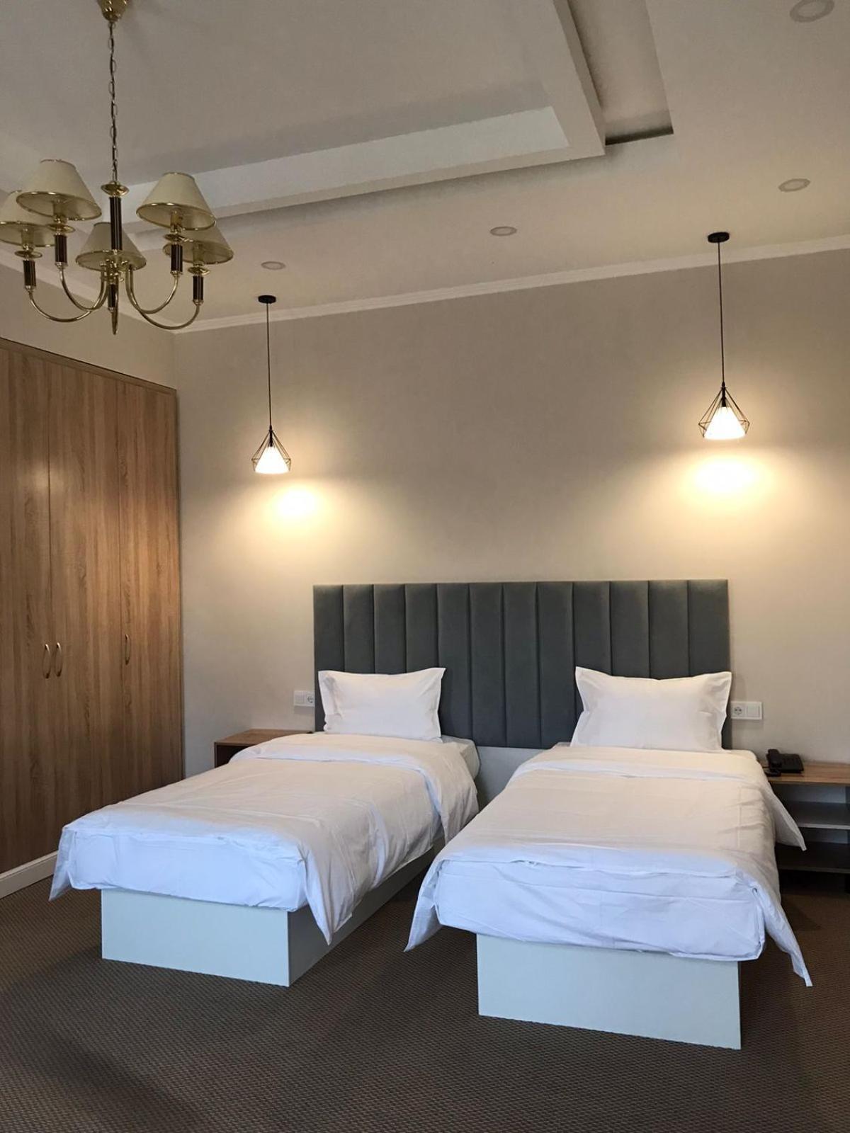 Aykun Hotel Almaty Eksteriør bilde