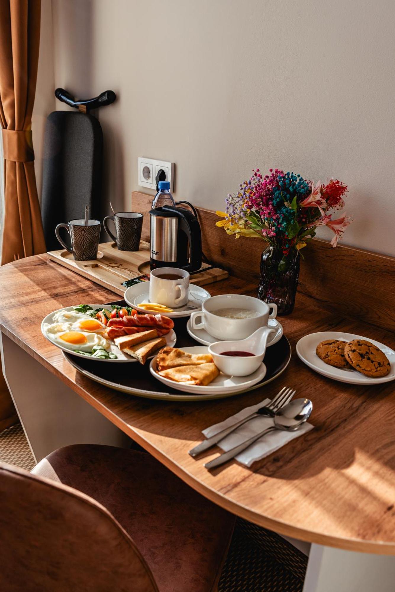 Aykun Hotel Almaty Eksteriør bilde