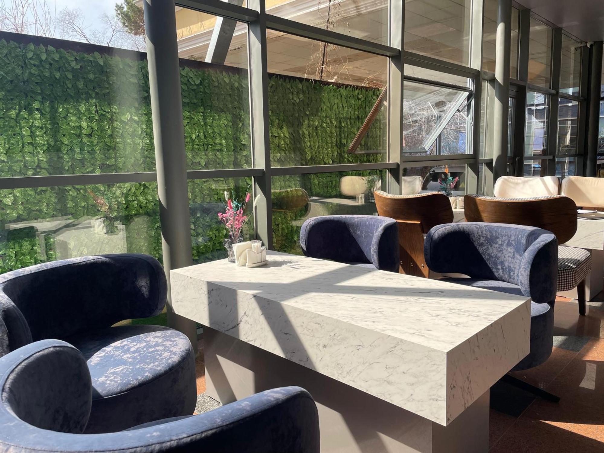 Aykun Hotel Almaty Eksteriør bilde