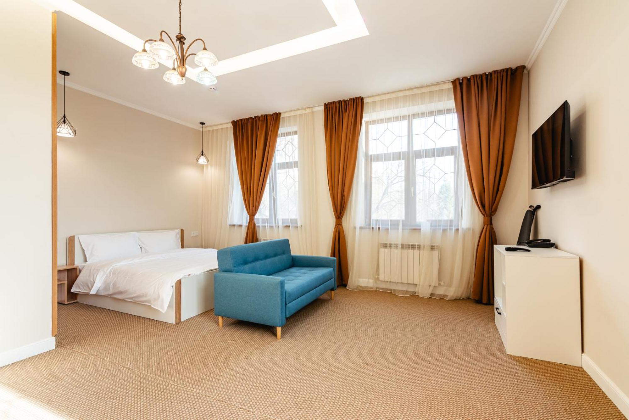 Aykun Hotel Almaty Eksteriør bilde