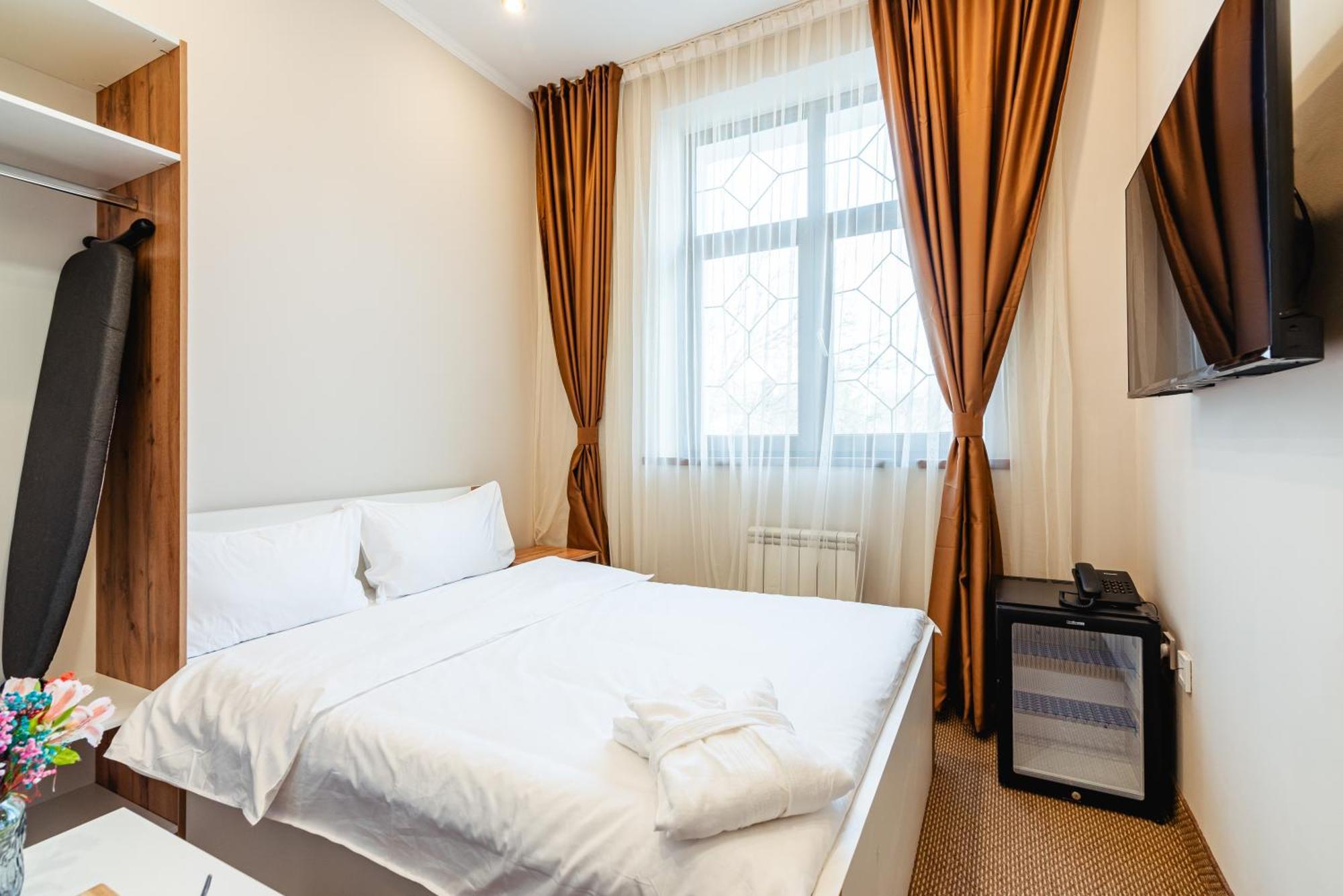 Aykun Hotel Almaty Eksteriør bilde